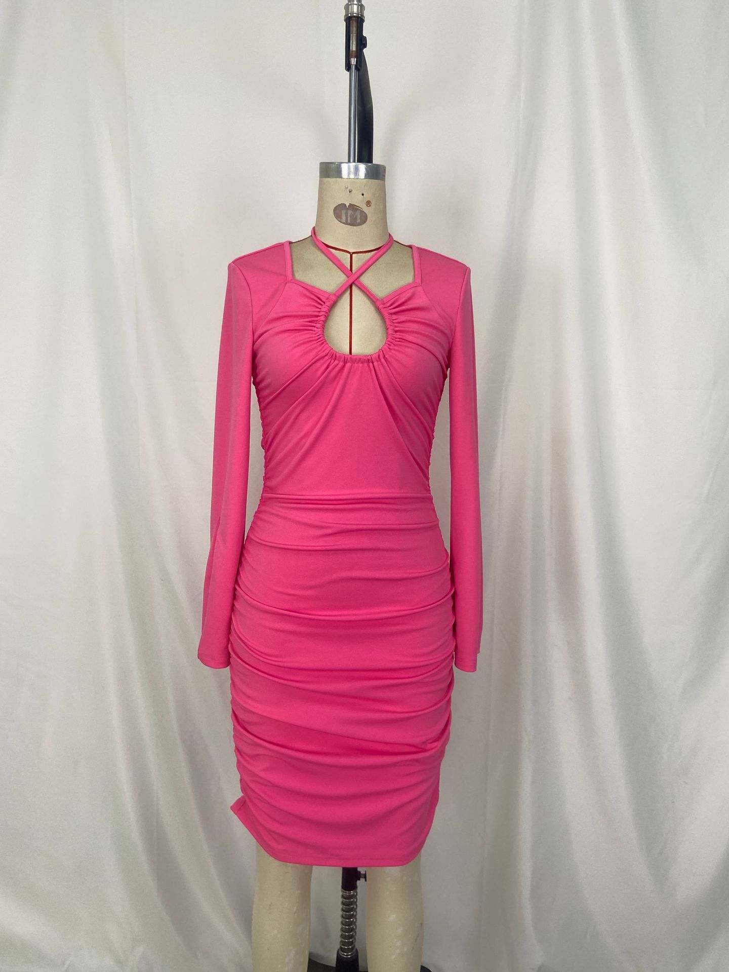 Robe sexy fendue à manches longues et col en V