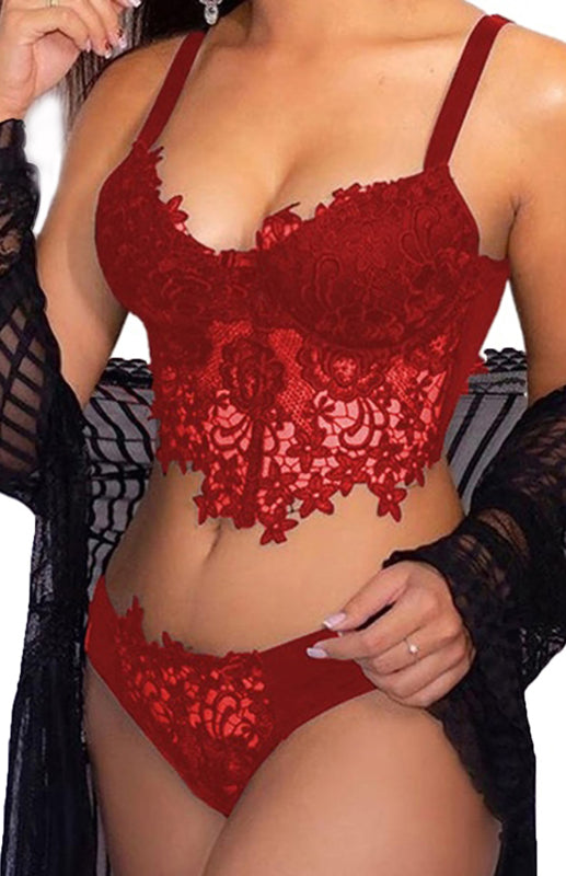 Ensemble de lingerie en dentelle crochetée à bretelles spaghetti et soutien-gorge ajouré 